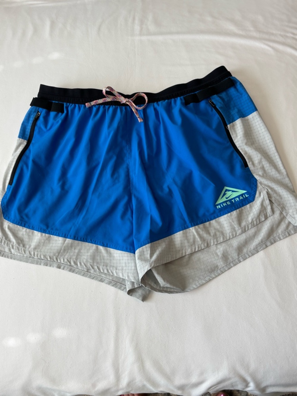 Nike Trail Dri-FIT Men’s XXL Blue Gray Running Trail Shorts Lined Zip Pockets